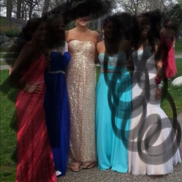 Stunning formal strapless custom made GOLD sequin gown for any prom or gala! - Picture 3 of 4